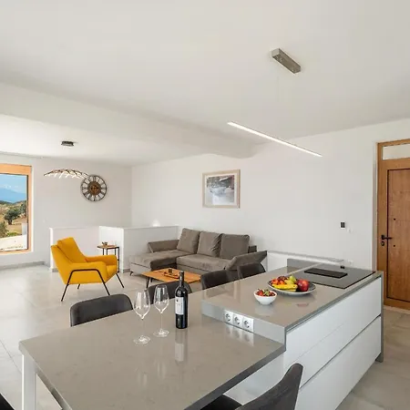 Delfini 5 -wild Mountain 2 Villa-